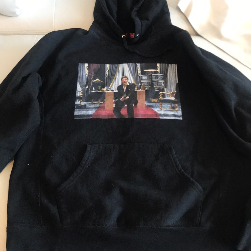 Supreme hoodie